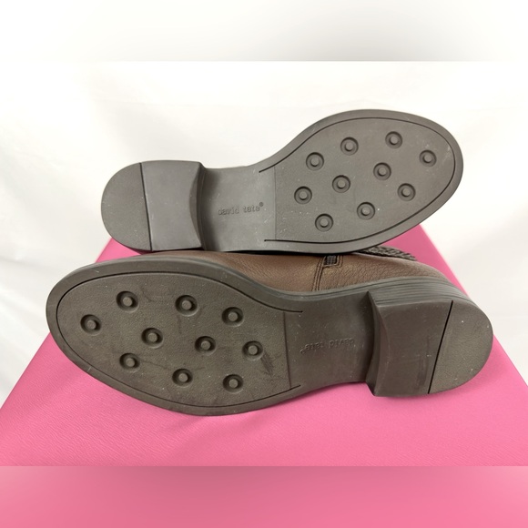 David Tate Brown Pebbled Leather Sevi Bootie Inner Ankle Zipper   8 Wide… - Picture 11 of 13